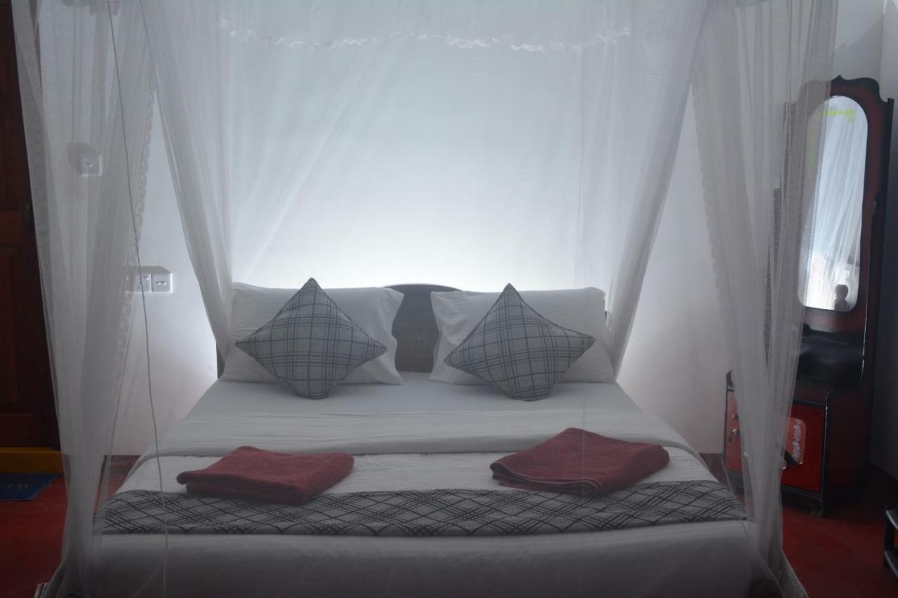 Samiru Guest Inn Ella Eksteriør billede